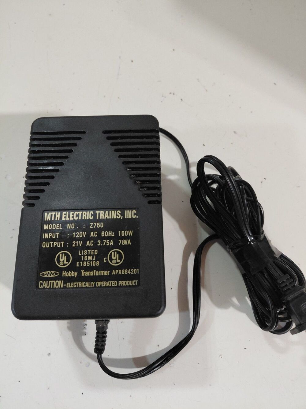 MTH Z750 O Gauge Model Railroad Transformer 21 Volt Power Pack (No Plug)